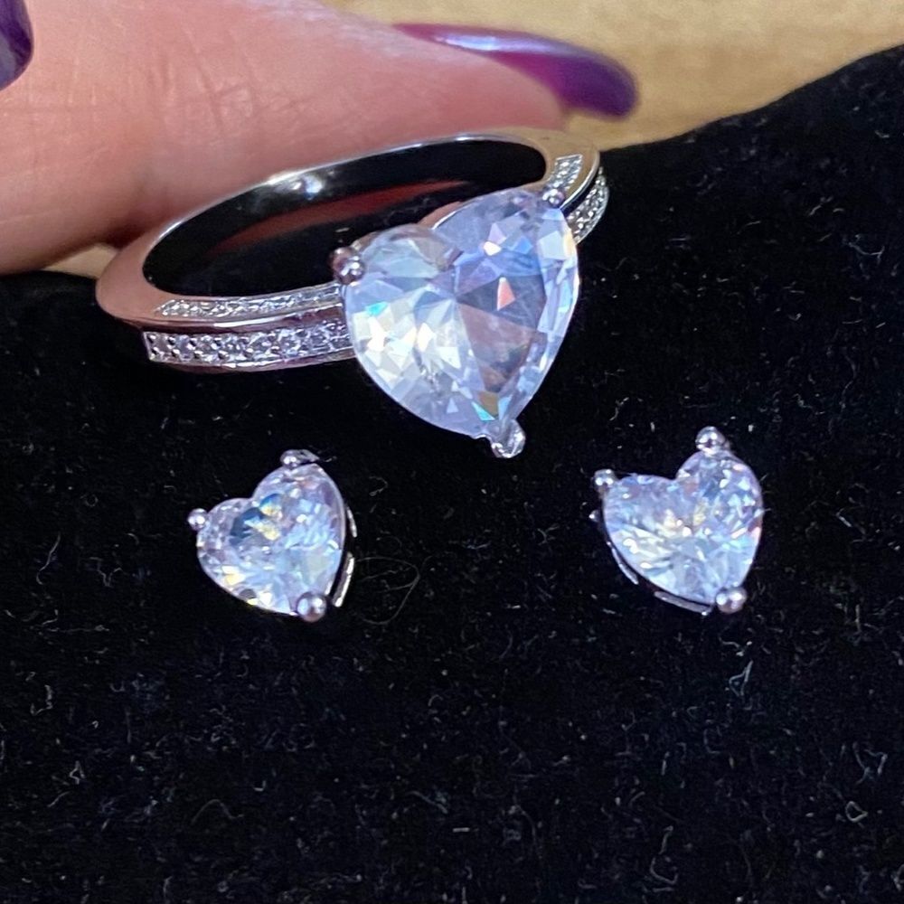 Sterling silver Heart Ring & Earring Set Size 9 - Picture 13 of 16